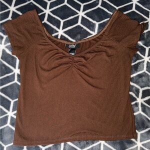 Chic Brown Ribbed Crop Top